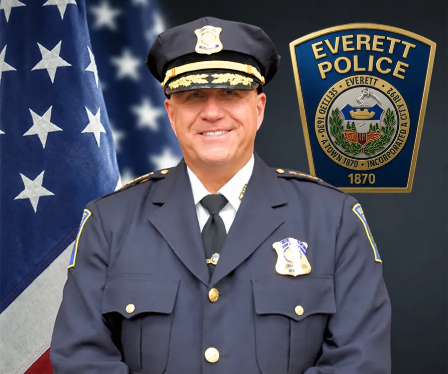Everett police chief in uniform